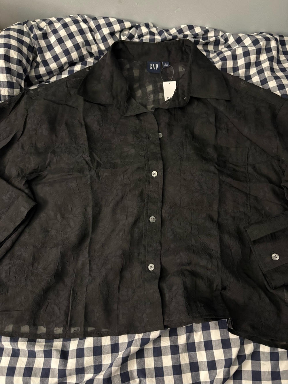 NEW: GAP Black Floral-Textured Button-Down Shirt